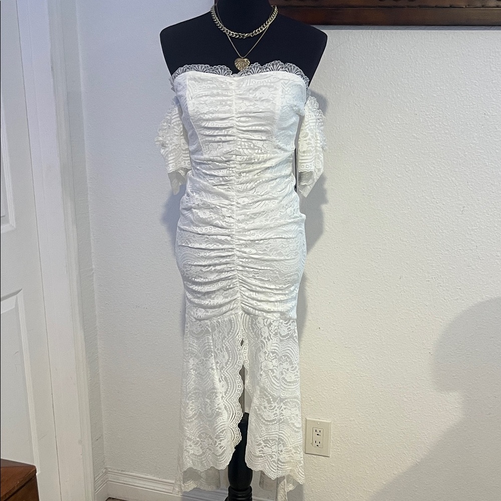 VENUS White Strapless Lace Dress